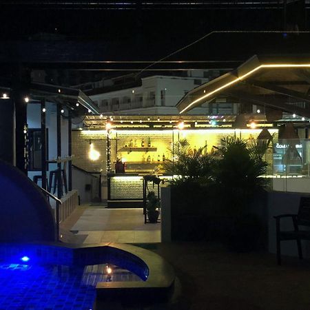 Bodega Phuket Patong (Adults Only) Albergue Exterior foto