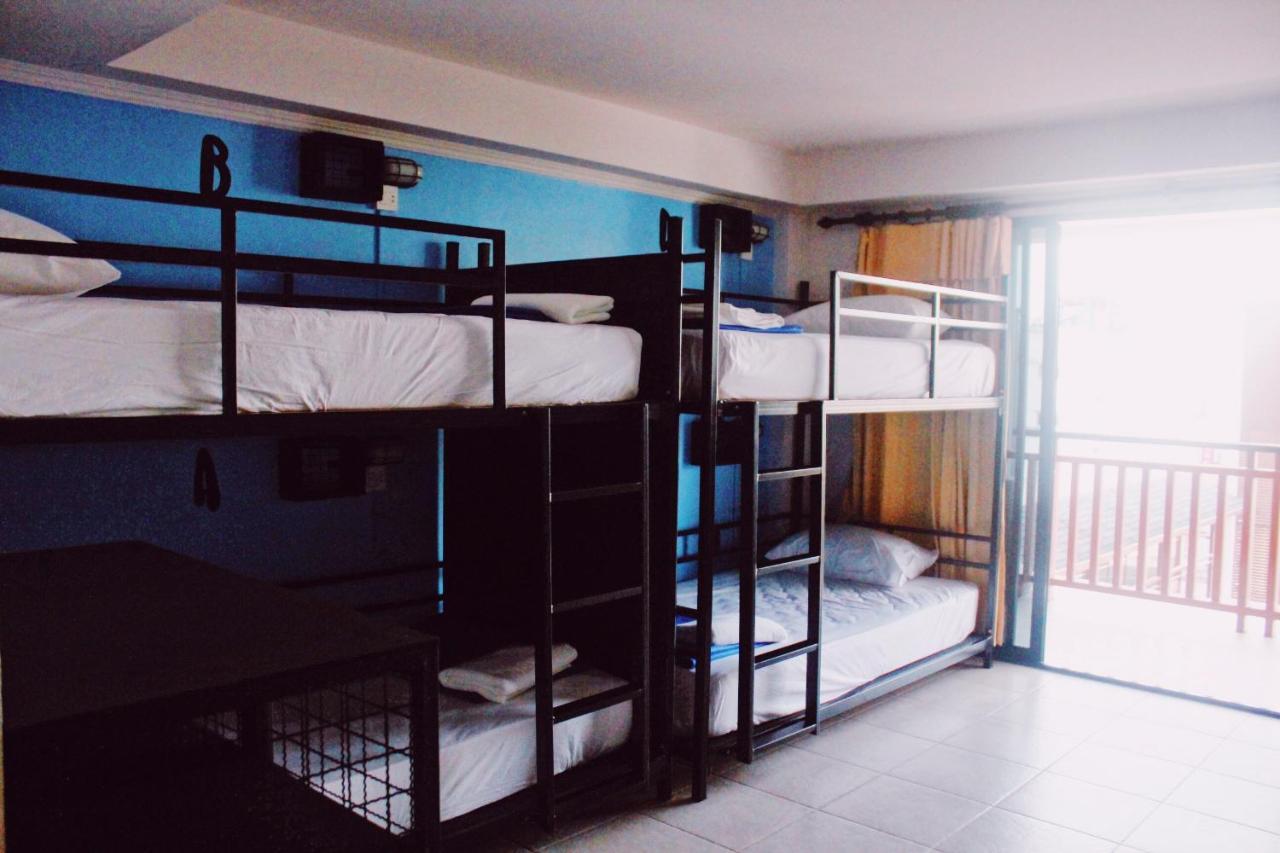 Bodega Phuket Patong (Adults Only) Albergue Exterior foto